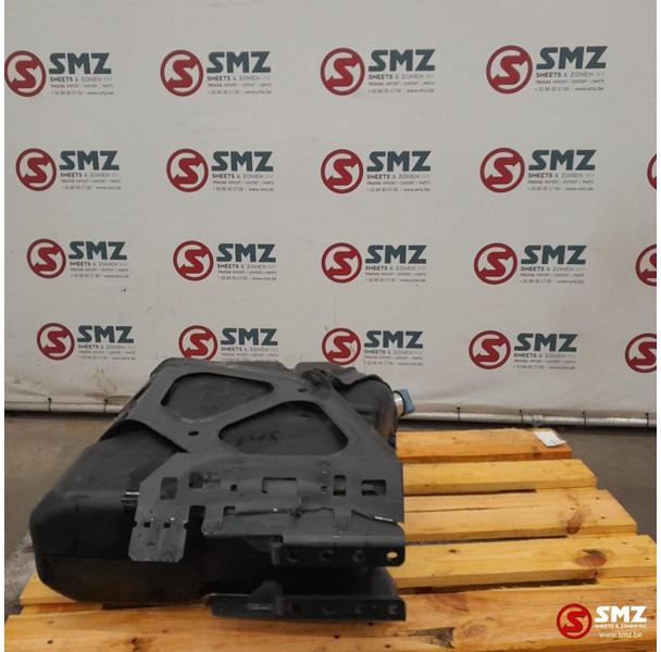 Mercedes-Benz Occ AdBluetank 60L + Adblueniveausensor Mercedes - نظام الوقود - شاحنة: صور 4 Mercedes-Benz Occ AdBluetank 60L + Adblueniveausensor Mercedes - نظام الوقود - شاحنة: صور 4