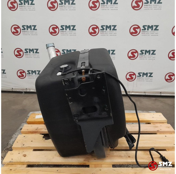 Mercedes-Benz Occ AdBluetank 85L + AdBlueniveausensor Mercedes - نظام الوقود - شاحنة: صور 3 Mercedes-Benz Occ AdBluetank 85L + AdBlueniveausensor Mercedes - نظام الوقود - شاحنة: صور 3