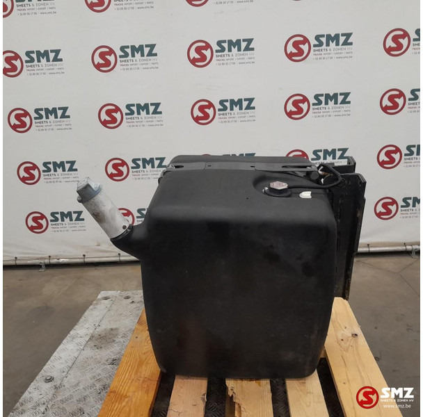 Mercedes-Benz Occ AdBluetank 85L + AdBlueniveausensor Mercedes - نظام الوقود - شاحنة: صور 1 Mercedes-Benz Occ AdBluetank 85L + AdBlueniveausensor Mercedes - نظام الوقود - شاحنة: صور 1