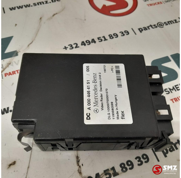 Mercedes-Benz Occ ECU Video Radar Desicion Unit regeleenheid Mer - كتلة التحكم - شاحنة: صور 2 Mercedes-Benz Occ ECU Video Radar Desicion Unit regeleenheid Mer - كتلة التحكم - شاحنة: صور 2