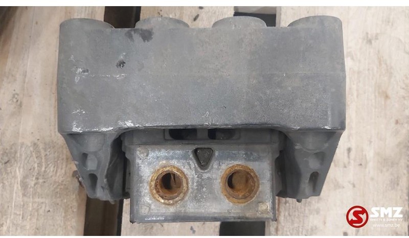 Mercedes-Benz Occ Motorsteun (achterste) Actros MP4 - كرسي مكينة - شاحنة: صور 1 Mercedes-Benz Occ Motorsteun (achterste) Actros MP4 - كرسي مكينة - شاحنة: صور 1