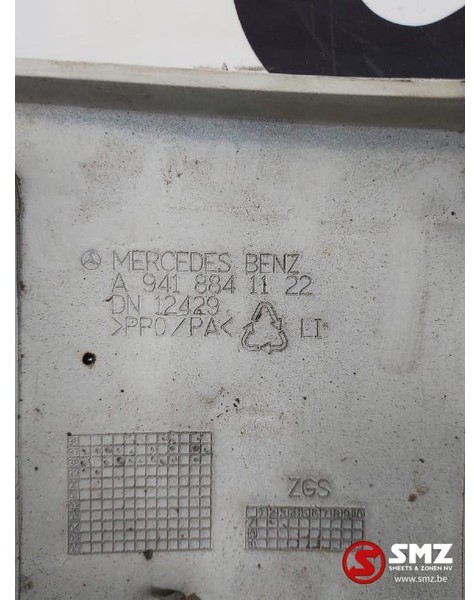 Mercedes-Benz Occ Windgeleider links Actros mp1 - الديناميكا الهوائية / المفسدين - شاحنة: صور 3 Mercedes-Benz Occ Windgeleider links Actros mp1 - الديناميكا الهوائية / المفسدين - شاحنة: صور 3