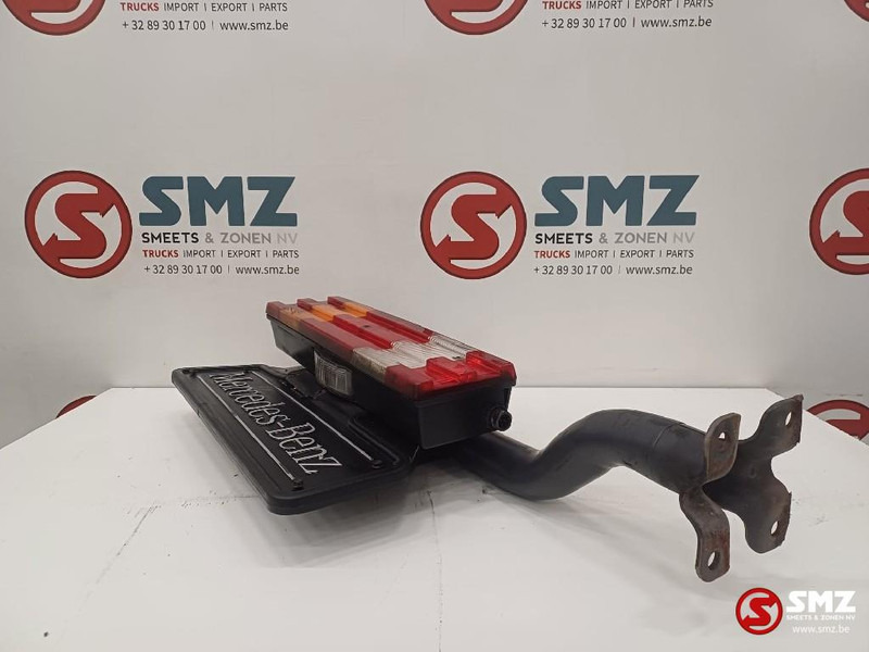 Mercedes-Benz Occ achterlicht links Mercedes - الضوء الخلفي - شاحنة: صور 3 Mercedes-Benz Occ achterlicht links Mercedes - الضوء الخلفي - شاحنة: صور 3