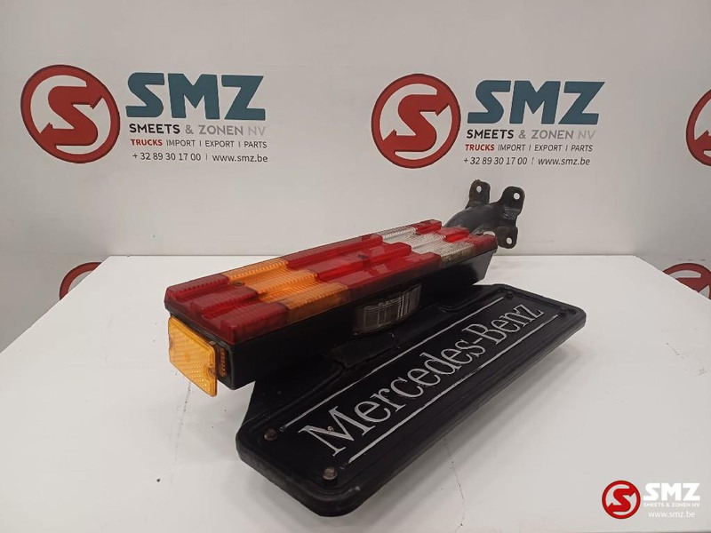 Mercedes-Benz Occ achterlicht links Mercedes - الضوء الخلفي - شاحنة: صور 2 Mercedes-Benz Occ achterlicht links Mercedes - الضوء الخلفي - شاحنة: صور 2