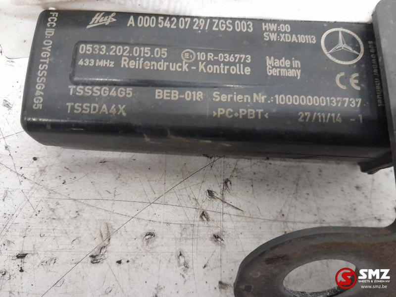 Mercedes-Benz Occ bandenspanningsensor Mercedes - مِکشاف - شاحنة: صور 2 Mercedes-Benz Occ bandenspanningsensor Mercedes - مِکشاف - شاحنة: صور 2