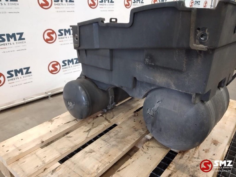 Mercedes-Benz Occ batterijbak met luchtketels Actros MP4 - البطارية, أجزاء الفرامل - شاحنة: صور 4 Mercedes-Benz Occ batterijbak met luchtketels Actros MP4 - البطارية, أجزاء الفرامل - شاحنة: صور 4