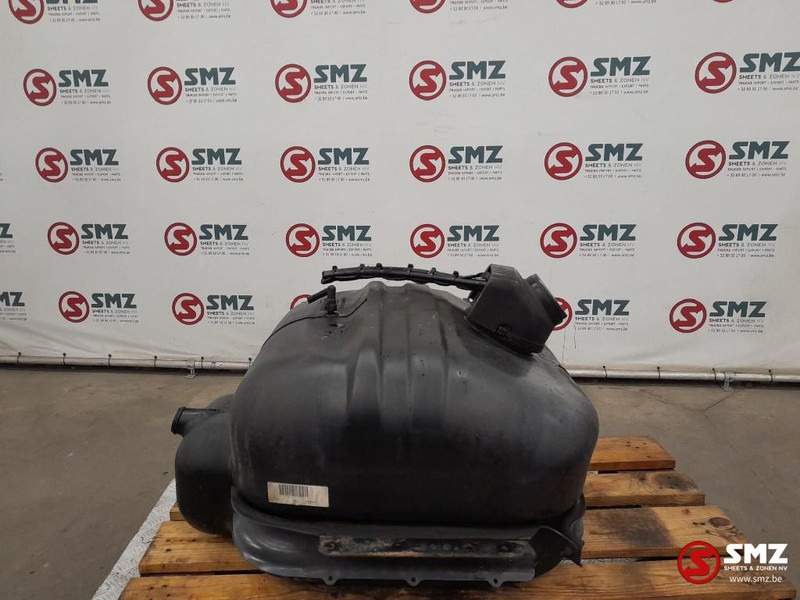 Mercedes-Benz Occ brandstoftank 125L Mercedes - خزان وقود - شاحنة: صور 4 Mercedes-Benz Occ brandstoftank 125L Mercedes - خزان وقود - شاحنة: صور 4