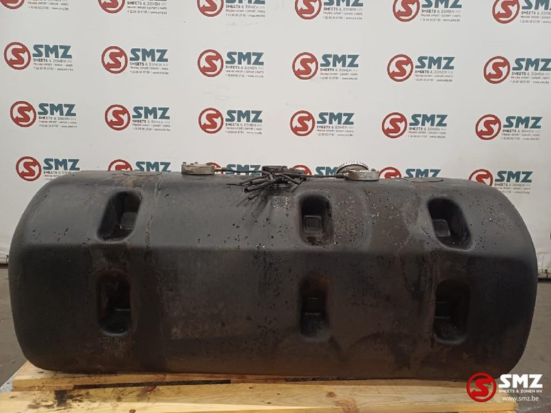 Mercedes-Benz Occ brandstoftank 220L Mercedes - خزان وقود - شاحنة: صور 2 Mercedes-Benz Occ brandstoftank 220L Mercedes - خزان وقود - شاحنة: صور 2