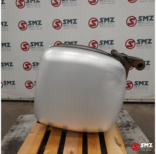 Mercedes-Benz Occ brandstoftank 390L Mercedes - خزان وقود - شاحنة: صور 3 Mercedes-Benz Occ brandstoftank 390L Mercedes - خزان وقود - شاحنة: صور 3