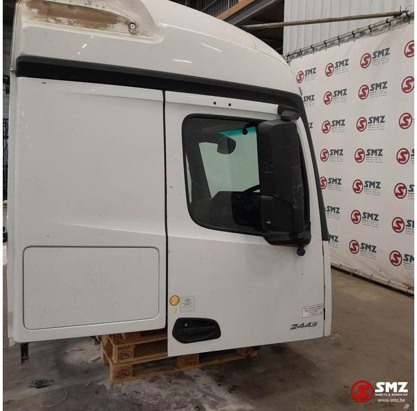 Mercedes-Benz Occ cabine RHD Mercedes - الكابينة والداخلية - شاحنة: صور 4 Mercedes-Benz Occ cabine RHD Mercedes - الكابينة والداخلية - شاحنة: صور 4