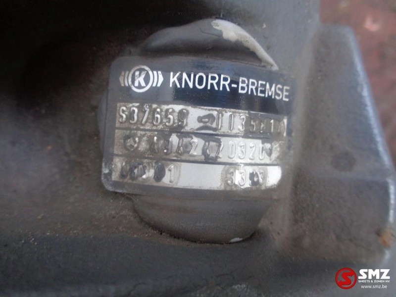 Mercedes-Benz Occ remklauw mercedes Actros rechts achter - السرج - شاحنة: صور 3 Mercedes-Benz Occ remklauw mercedes Actros rechts achter - السرج - شاحنة: صور 3