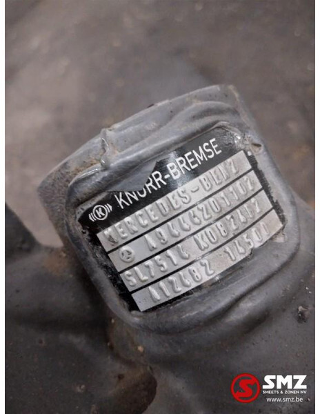 Mercedes-Benz Occ remklauw rechts Mercedes - السرج - شاحنة: صور 3 Mercedes-Benz Occ remklauw rechts Mercedes - السرج - شاحنة: صور 3