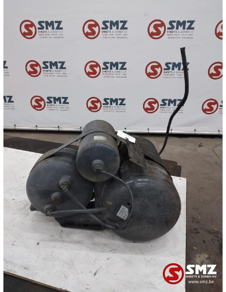 Mercedes-Benz Occ set luchtketels 4L 7.5L 25L 15.5Bar Mercedes A - قطع الغيار - شاحنة: صور 1 Mercedes-Benz Occ set luchtketels 4L 7.5L 25L 15.5Bar Mercedes A - قطع الغيار - شاحنة: صور 1