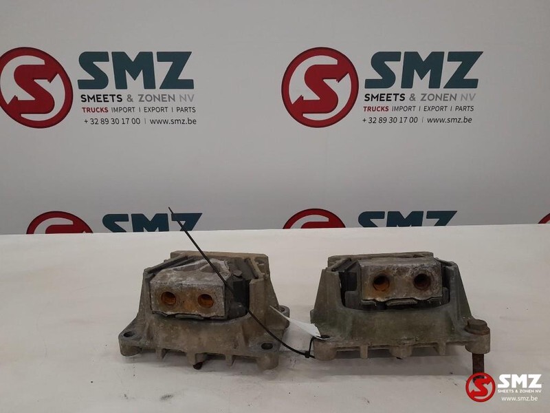 Mercedes-Benz Occ set motorsteunen Mercedes Actros 1831 A9412415 - كرسي مكينة - شاحنة: صور 2 Mercedes-Benz Occ set motorsteunen Mercedes Actros 1831 A9412415 - كرسي مكينة - شاحنة: صور 2