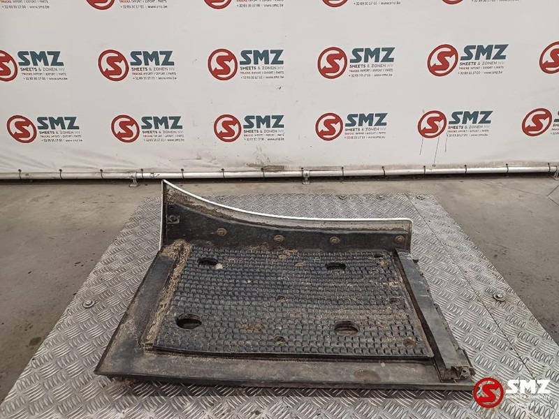 Mercedes-Benz Occ spatbord linksvooraan Mercedes - هيكل السيارة الخارجية - شاحنة: صور 4 Mercedes-Benz Occ spatbord linksvooraan Mercedes - هيكل السيارة الخارجية - شاحنة: صور 4