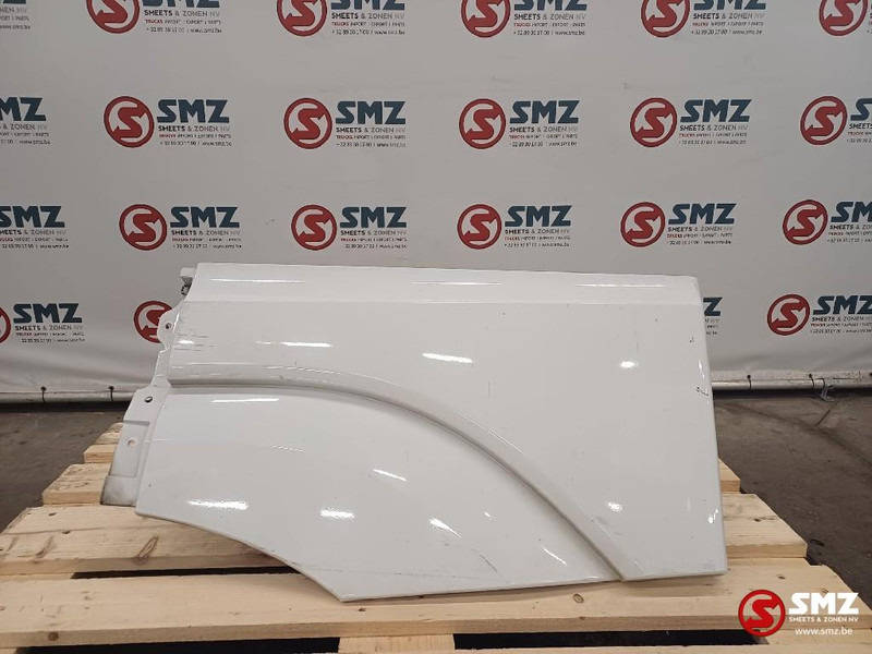 Mercedes-Benz Occ spatbordverlenging links Mercedes - هيكل السيارة الخارجية - شاحنة: صور 1 Mercedes-Benz Occ spatbordverlenging links Mercedes - هيكل السيارة الخارجية - شاحنة: صور 1