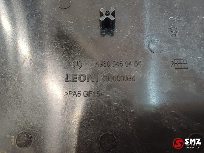 Mercedes-Benz Occ zekeringskast Mercedes - النظام الكهربائي - شاحنة: صور 3 Mercedes-Benz Occ zekeringskast Mercedes - النظام الكهربائي - شاحنة: صور 3