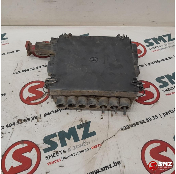 Mercedes-Benz Occ zekeringskast Mercedes - النظام الكهربائي - شاحنة: صور 1 Mercedes-Benz Occ zekeringskast Mercedes - النظام الكهربائي - شاحنة: صور 1