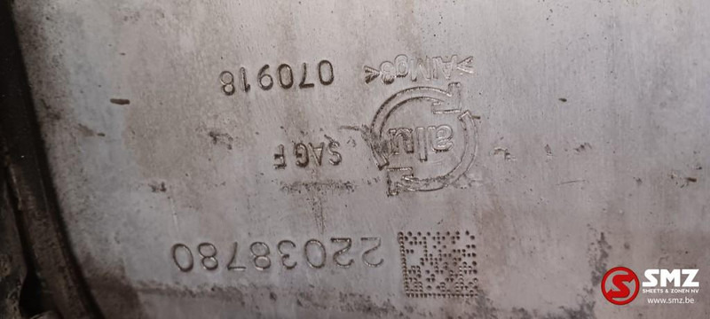 Renault Occ brandstoftank 415L + steunen Renault - خزان وقود - شاحنة: صور 5 Renault Occ brandstoftank 415L + steunen Renault - خزان وقود - شاحنة: صور 5