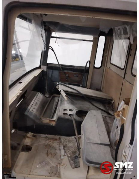 Renault Occ cabine compleet Renault R - الكابينة والداخلية - شاحنة: صور 5 Renault Occ cabine compleet Renault R - الكابينة والداخلية - شاحنة: صور 5