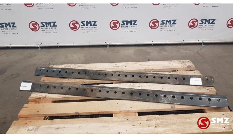 Renault Occ hoekprofielen voor montage koppelschotel - عجلة الخامسة - شاحنة: صور 2 Renault Occ hoekprofielen voor montage koppelschotel - عجلة الخامسة - شاحنة: صور 2