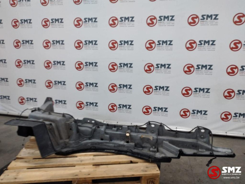 Renault Occ opstapbak rechts Renault - الكابينة والداخلية - شاحنة: صور 3 Renault Occ opstapbak rechts Renault - الكابينة والداخلية - شاحنة: صور 3