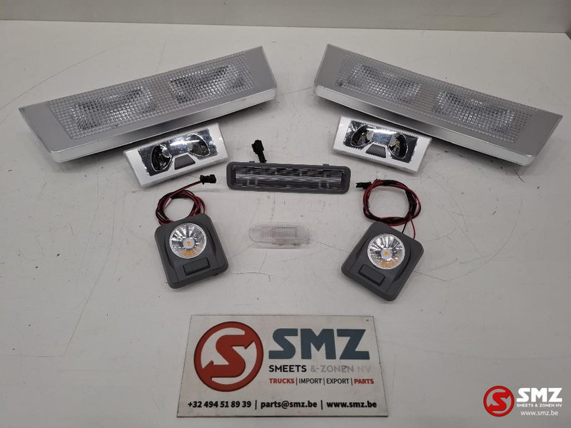 Renault Occ set interieurverlichting Renault - أضواء - شاحنة: صور 1 Renault Occ set interieurverlichting Renault - أضواء - شاحنة: صور 1
