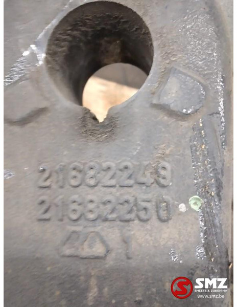 Renault Occ set veersteunen + armen Renault T 21682249 216 - قيادة السيارة - شاحنة: صور 3 Renault Occ set veersteunen + armen Renault T 21682249 216 - قيادة السيارة - شاحنة: صور 3
