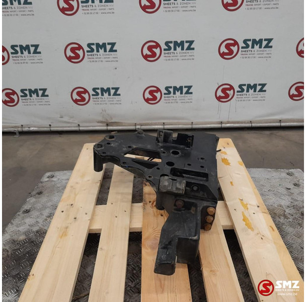 Renault Occ voorbumperbeugel links Renault - الإطار / الشاسيه - شاحنة: صور 3 Renault Occ voorbumperbeugel links Renault - الإطار / الشاسيه - شاحنة: صور 3