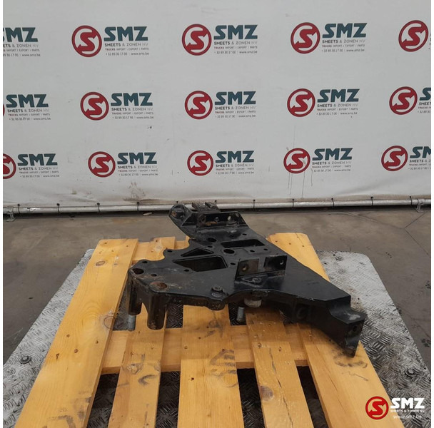 Renault Occ voorbumperbeugel rechts Renault - الإطار / الشاسيه - شاحنة: صور 3 Renault Occ voorbumperbeugel rechts Renault - الإطار / الشاسيه - شاحنة: صور 3