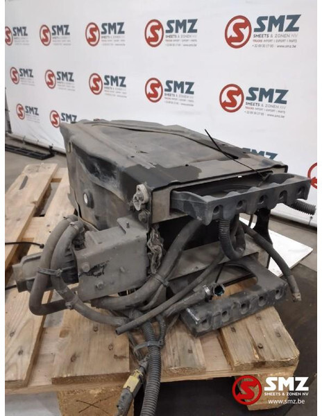 Scania Occ AdBluetank + pomp + module Scania euro6 - نظام الوقود - شاحنة: صور 4 Scania Occ AdBluetank + pomp + module Scania euro6 - نظام الوقود - شاحنة: صور 4