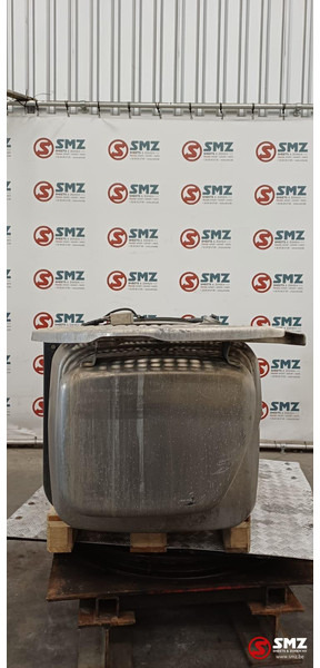 Scania Occ brandstoftank 950L Scania - خزان وقود - شاحنة: صور 4 Scania Occ brandstoftank 950L Scania - خزان وقود - شاحنة: صور 4