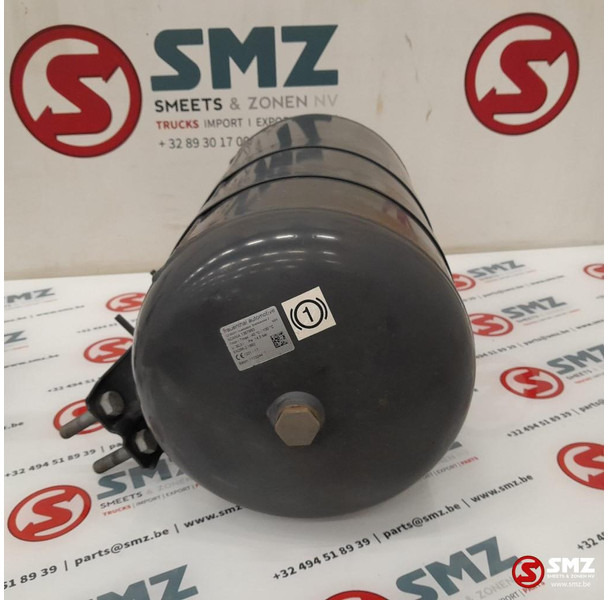 Scania Occ luchtketel 30L 14,5Bar Scania - قطع الغيار - شاحنة: صور 4 Scania Occ luchtketel 30L 14,5Bar Scania - قطع الغيار - شاحنة: صور 4