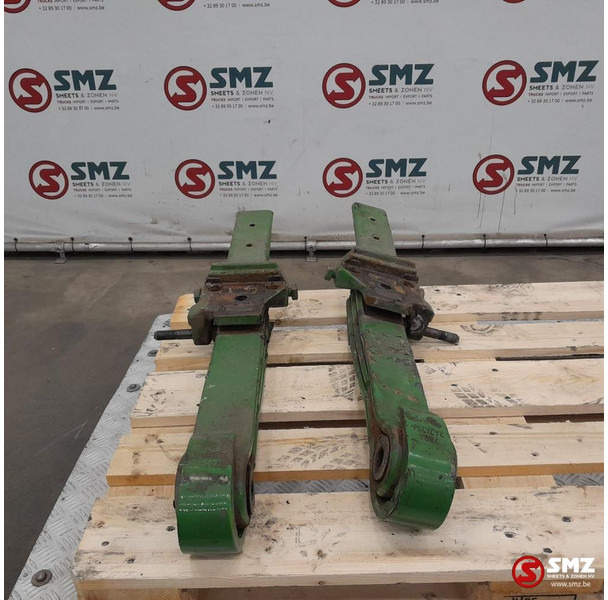 Scania Occ set van 2 bladveren stuuras / meeloopas Scania - ربيع تعليق - شاحنة: صور 4 Scania Occ set van 2 bladveren stuuras / meeloopas Scania - ربيع تعليق - شاحنة: صور 4