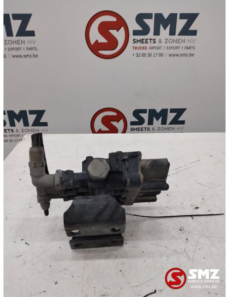 Volvo Occ ECAS regelventiel luchtvering Volvo FH 2051444 - قطع الغيار - شاحنة: صور 3 Volvo Occ ECAS regelventiel luchtvering Volvo FH 2051444 - قطع الغيار - شاحنة: صور 3