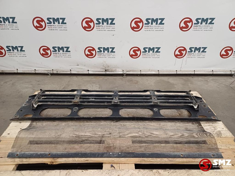 Volvo Occ binnenframe radiatorgrille Volvo - جلوپنجره - شاحنة: صور 1 Volvo Occ binnenframe radiatorgrille Volvo - جلوپنجره - شاحنة: صور 1