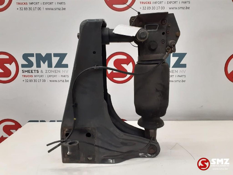 Volvo Occ cabineschokdemper + bevestiging rechts Volvo - امتصاص الصدمات - شاحنة: صور 1 Volvo Occ cabineschokdemper + bevestiging rechts Volvo - امتصاص الصدمات - شاحنة: صور 1