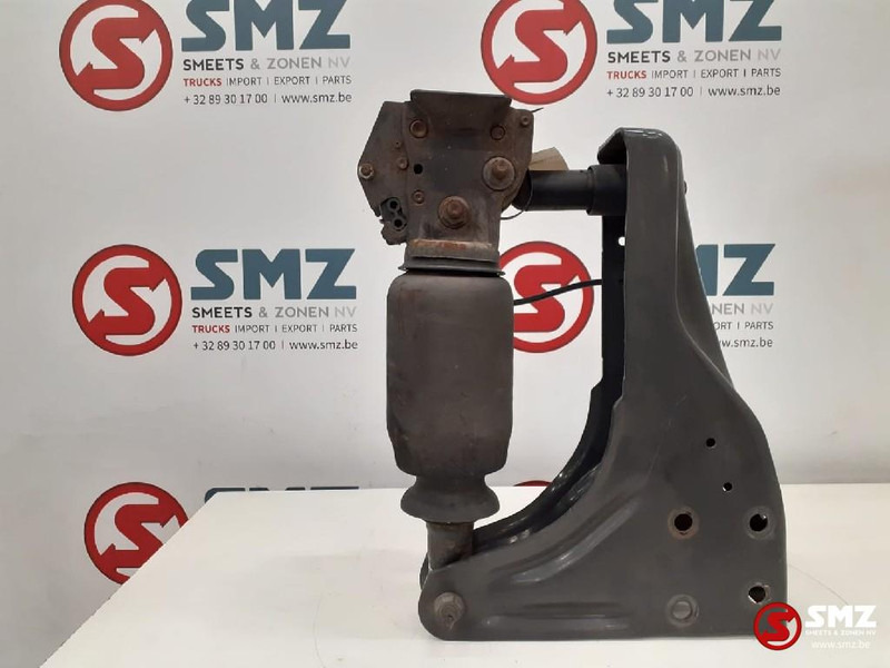 Volvo Occ cabineschokdemper + bevestiging rechts Volvo - امتصاص الصدمات - شاحنة: صور 2 Volvo Occ cabineschokdemper + bevestiging rechts Volvo - امتصاص الصدمات - شاحنة: صور 2