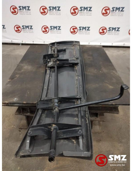 Volvo Occ cabinespoiler links Volvo FH 2371073 - الديناميكا الهوائية / المفسدين - شاحنة: صور 2 Volvo Occ cabinespoiler links Volvo FH 2371073 - الديناميكا الهوائية / المفسدين - شاحنة: صور 2