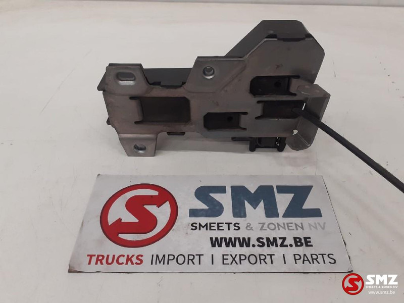 Volvo Occ grille slot Volvo - جلوپنجره - شاحنة: صور 3 Volvo Occ grille slot Volvo - جلوپنجره - شاحنة: صور 3