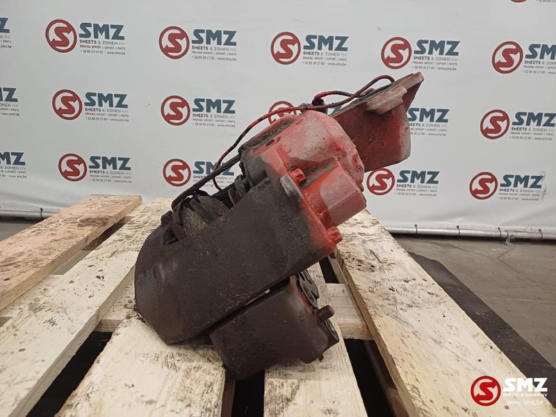 Volvo Occ remklauw vooraan links Volvo - السرج - شاحنة: صور 3 Volvo Occ remklauw vooraan links Volvo - السرج - شاحنة: صور 3