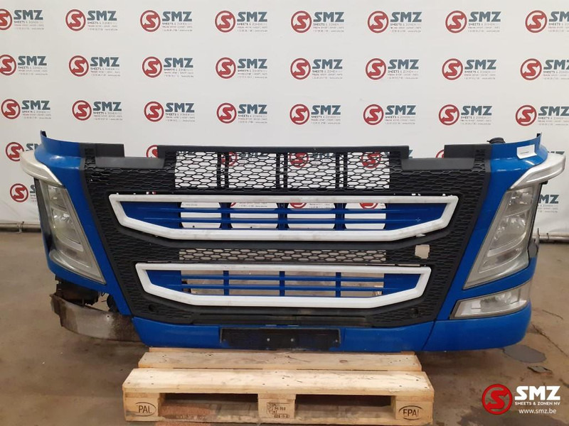 Volvo Occ voorbumper compleet Volvo - جلوپنجره - شاحنة: صور 1 Volvo Occ voorbumper compleet Volvo - جلوپنجره - شاحنة: صور 1