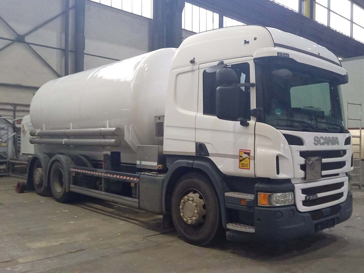SCANIA Gas tank truck Orca cryogenic used for nitrogen and argon - شاحنة صهريج: صور 1 SCANIA Gas tank truck Orca cryogenic used for nitrogen and argon - شاحنة صهريج: صور 1