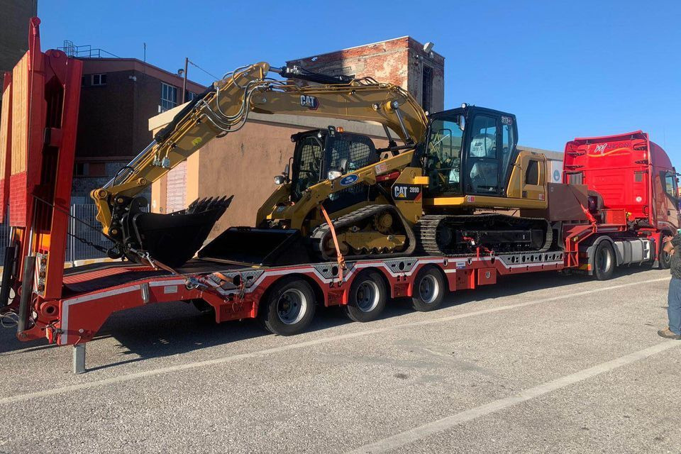 CEYLAN 3 AXLES STANDART & EXTENDABLE LOWBED - عربة مسطحة منخفضة نصف مقطورة: صور 5 CEYLAN 3 AXLES STANDART & EXTENDABLE LOWBED - عربة مسطحة منخفضة نصف مقطورة: صور 5