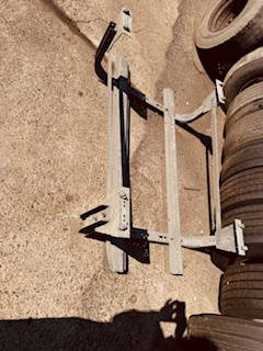 Schmitz Cargobull Reserveband steunen  - الإطارات والجنوط - شاحنة: صور 1 Schmitz Cargobull Reserveband steunen  - الإطارات والجنوط - شاحنة: صور 1