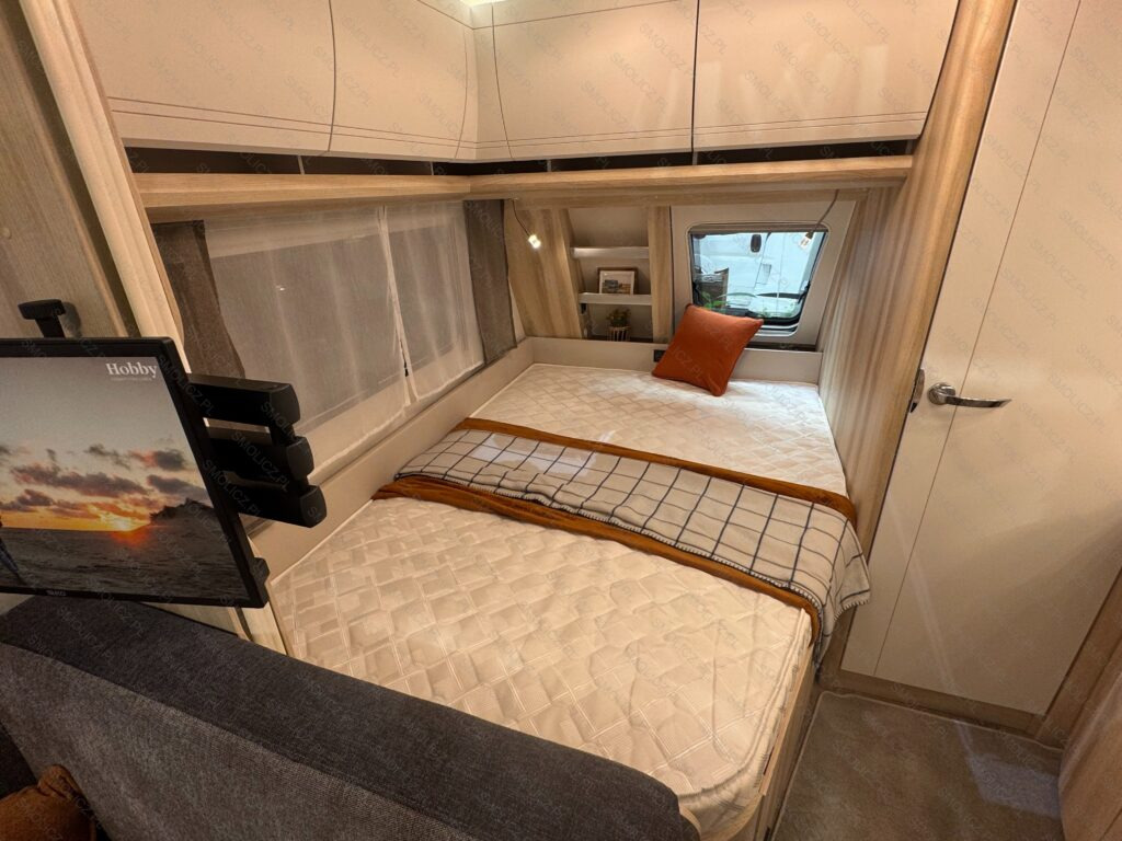 DE LUXE 400 SFe - كرفان سحب: صور 4 DE LUXE 400 SFe - كرفان سحب: صور 4