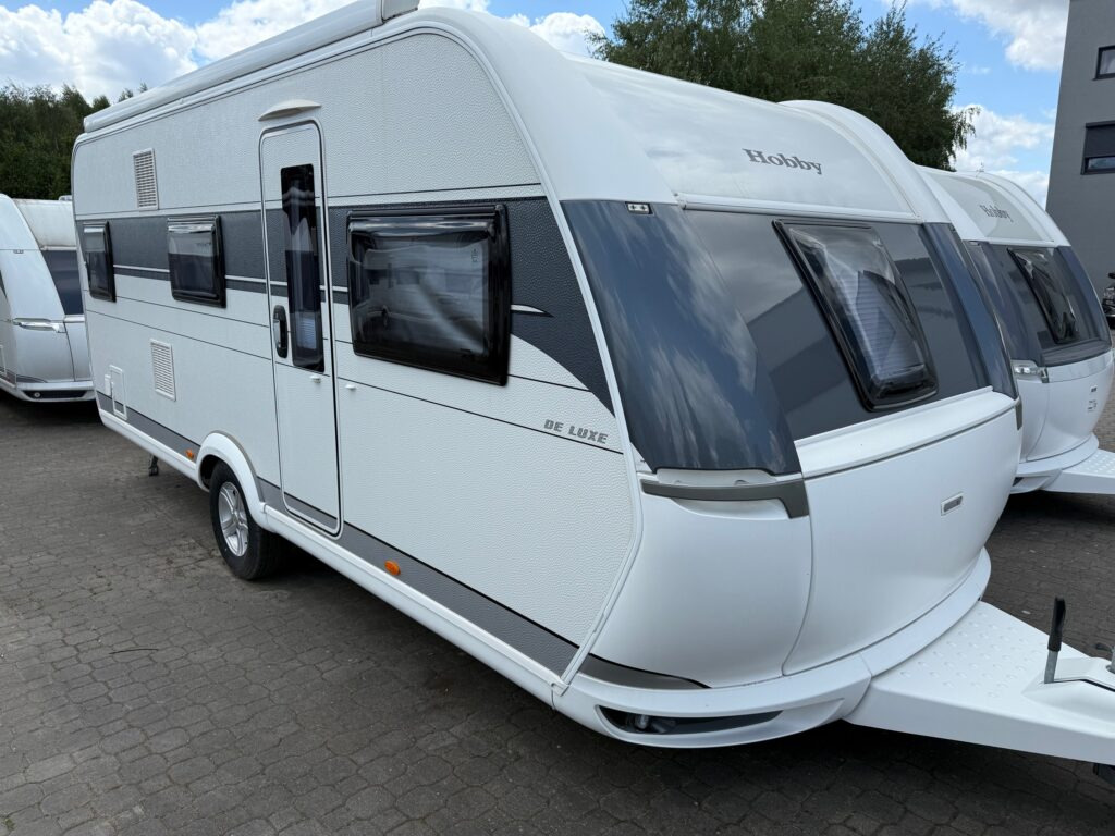 Hobby 545 KMF DE LUXE 2021 - كرفان سحب: صور 2 Hobby 545 KMF DE LUXE 2021 - كرفان سحب: صور 2