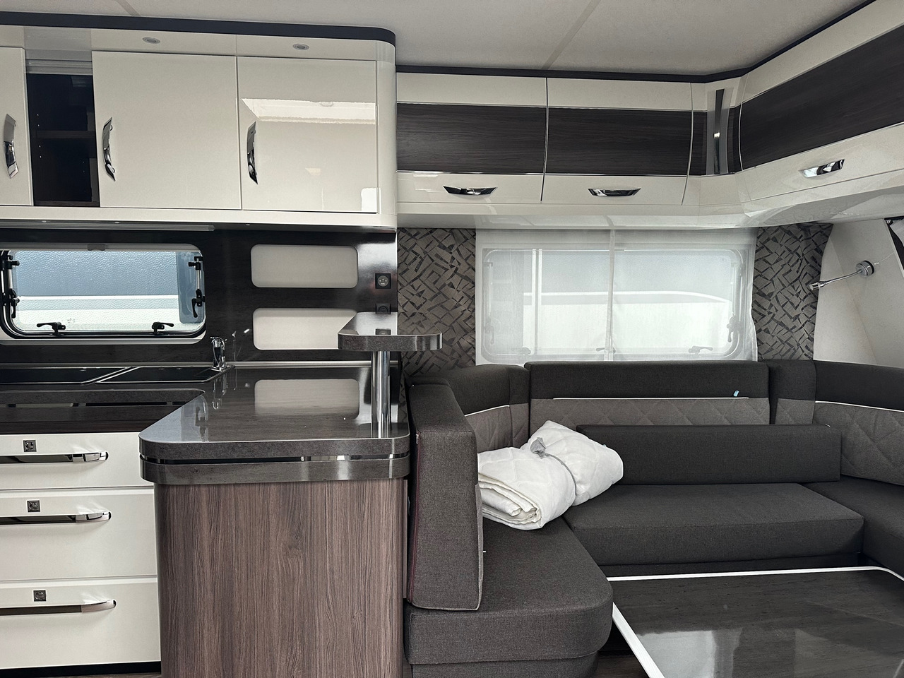PRESTIGE 720 WQC 2024 - كرفان سحب: صور 5 PRESTIGE 720 WQC 2024 - كرفان سحب: صور 5