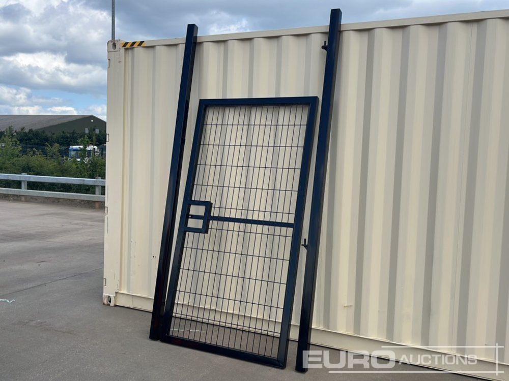 1.2m x 2.4m Pedestrian Gate, Heavy Duty Galvanized Powder Coated, 80mm x 80mm x 3m Post (2 of), Assembly Kit (Black) - معدات البناء: صور 1 1.2m x 2.4m Pedestrian Gate, Heavy Duty Galvanized Powder Coated, 80mm x 80mm x 3m Post (2 of), Assembly Kit (Black) - معدات البناء: صور 1