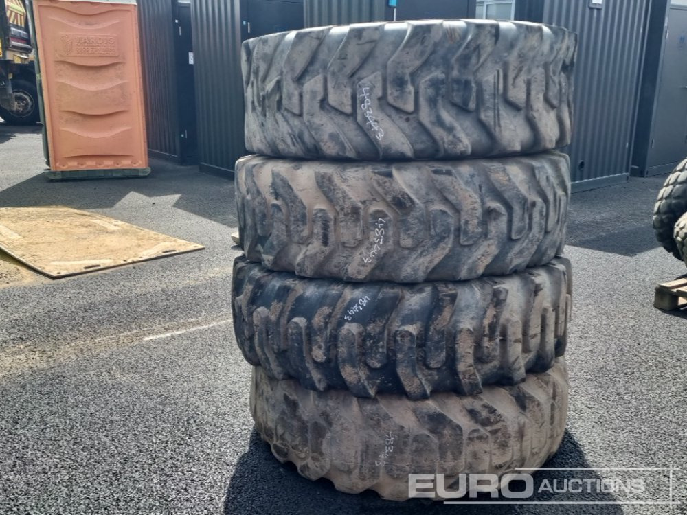 15.5-25 Tyre (4 of) - الإطارات: صور 3 15.5-25 Tyre (4 of) - الإطارات: صور 3